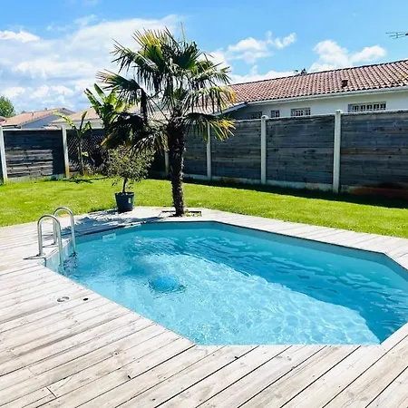 Jardin Clos - Piscine & Jacuzzi Privatif - Animaux Acceptes * 居让梅斯特拉